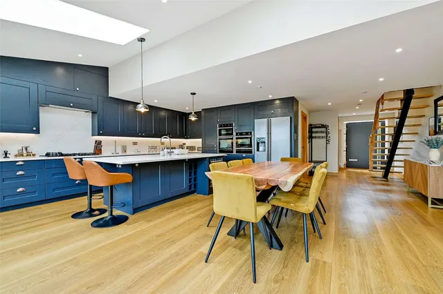 Luker Avenue, Henley-on-Thames, Oxfordshire, RG9 2HH, photo 1