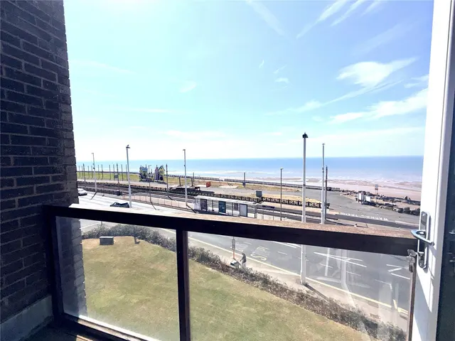 Queens Promenade, Blackpool, FY2, photo 1