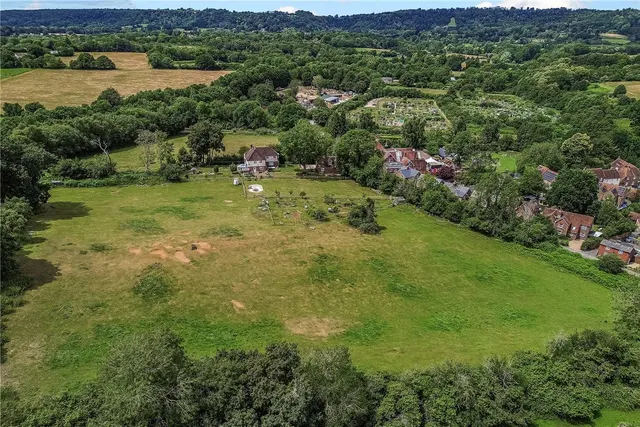 School Lane, Petersfield, GU32, photo 1