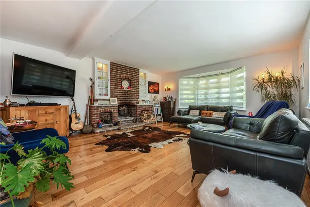 School Lane, Petersfield, Hampshire, GU32, photo 1