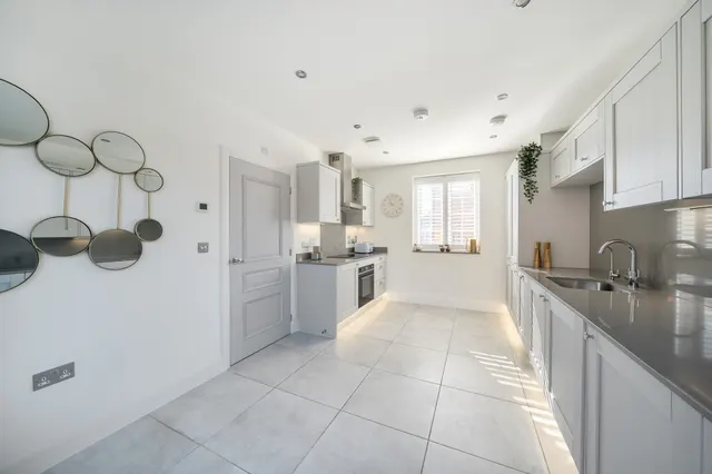 Uttley Lane, Beaconsfield, HP9, photo 2