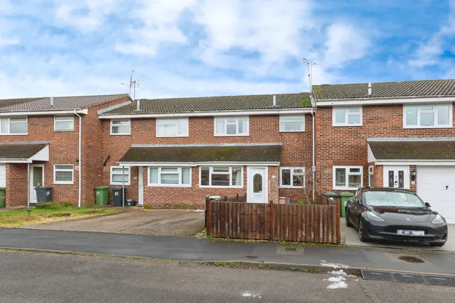 Elm Close, Bordon, photo 1