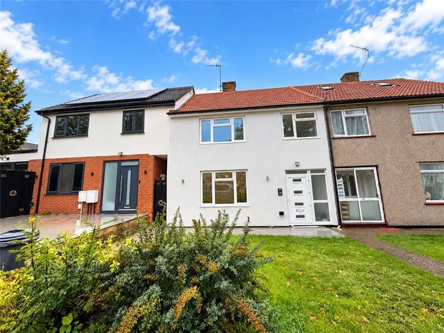 Clarendon Green, Orpington, BR5, photo 1