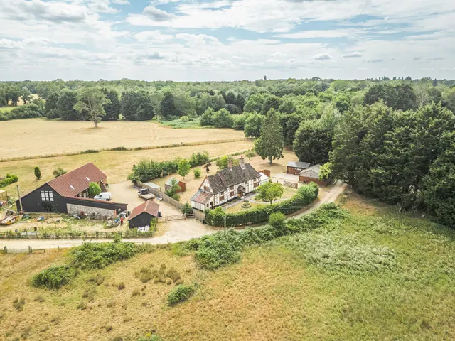 Enchanting Period Cottage in Merton, photo 2