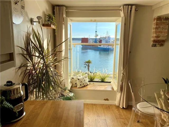 Hennings Wharf, The Quay, BH15, photo 1