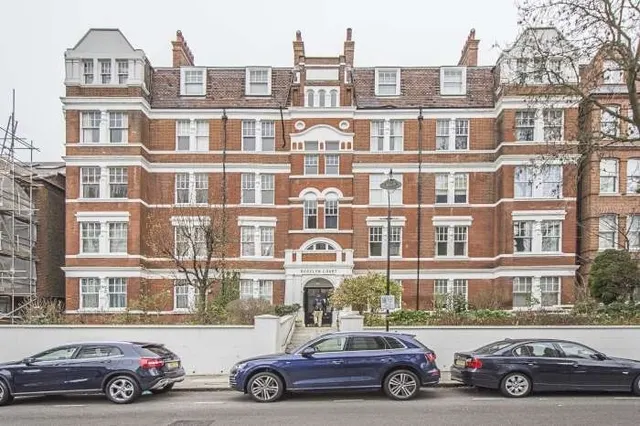 Photo 2 — 10 Ornan Road Belsize Park NW3