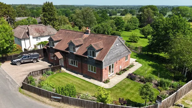 Chapel Hill, West Grimstead, Salisbury, Wiltshire, SP5 3SJ, photo 1