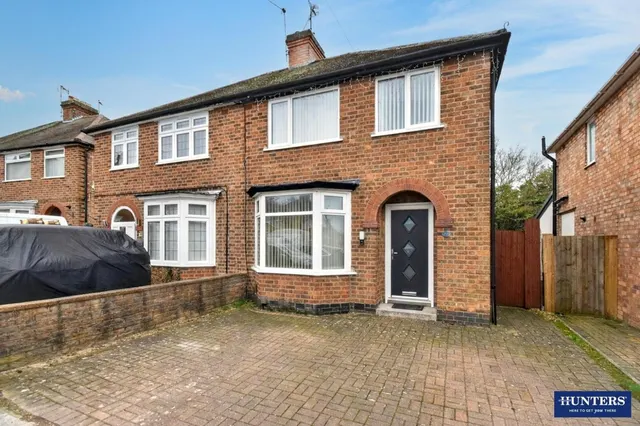 Oakleigh Avenue, Glen Parva, LE2, photo 1