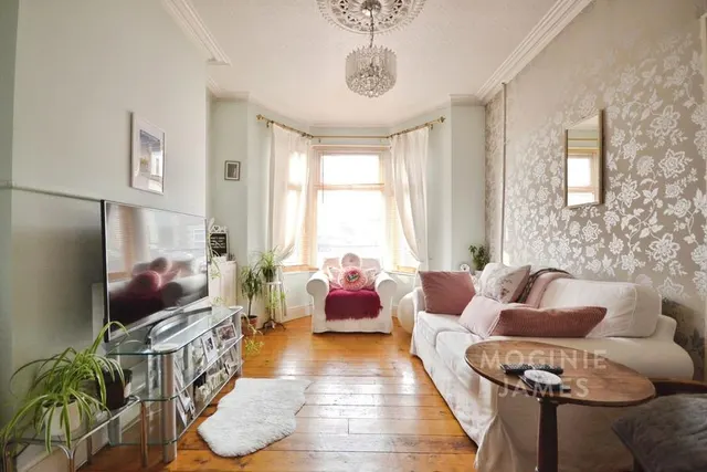 Angus Street, Roath, CF24, photo 2