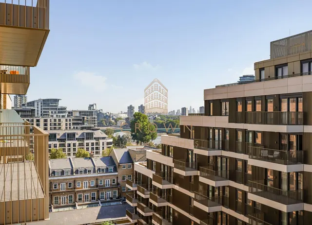 Photo 2 — 1 Watermeadow Lane, London, SW6 2WE