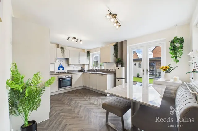 Pitman Way, Costhorpe, S81, photo 3