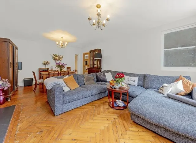 Hornsey Lane, Highgate, N6, photo 2