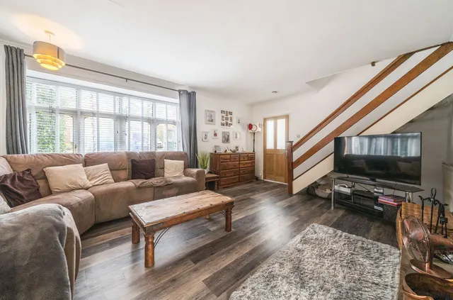 Photo 2 — Glynswood, Camberley, Surrey, GU15 1HU
