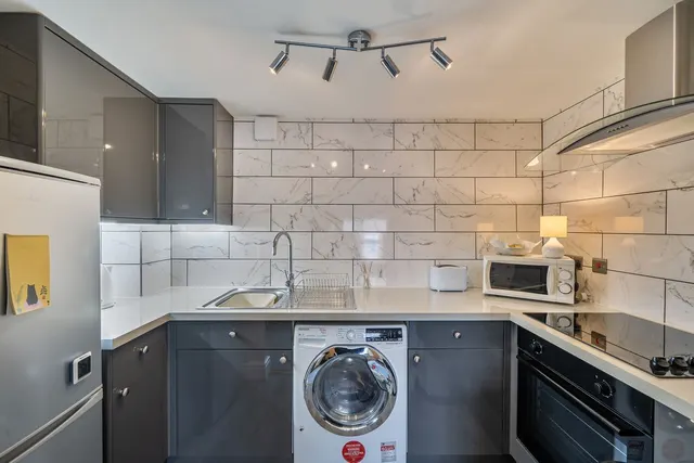 Vineys Yard, Bruton, BA10, photo 3