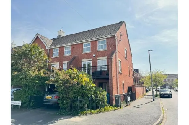 Brantingham Road, Manchester, M16, photo 1