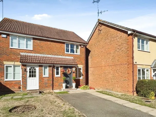 Culvercroft, Binfield, RG42, photo 1