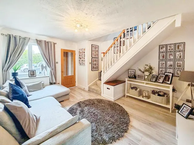Culvercroft, Binfield, RG42, photo 3