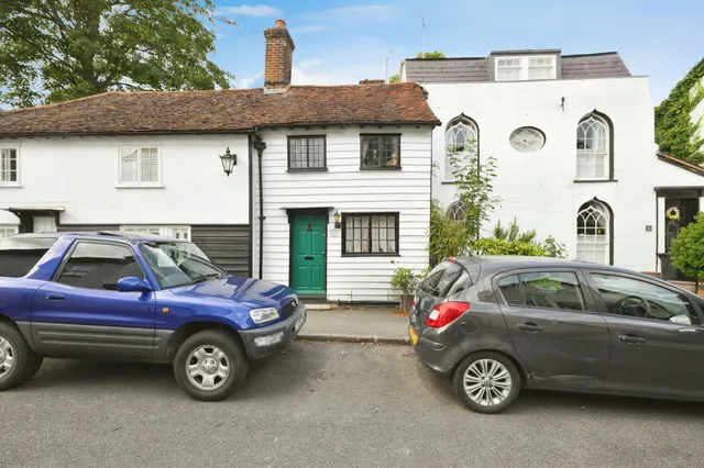 Photo 2 — Church Street, Buntingford