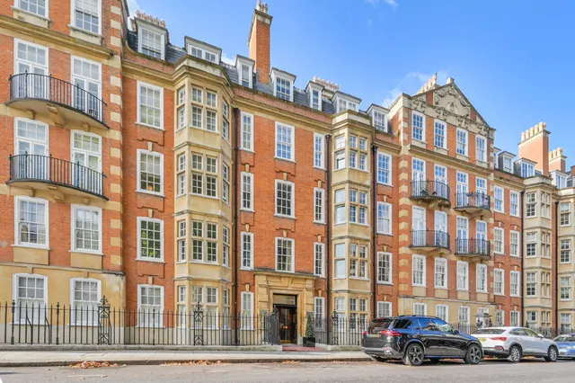 London, SW5, photo 1