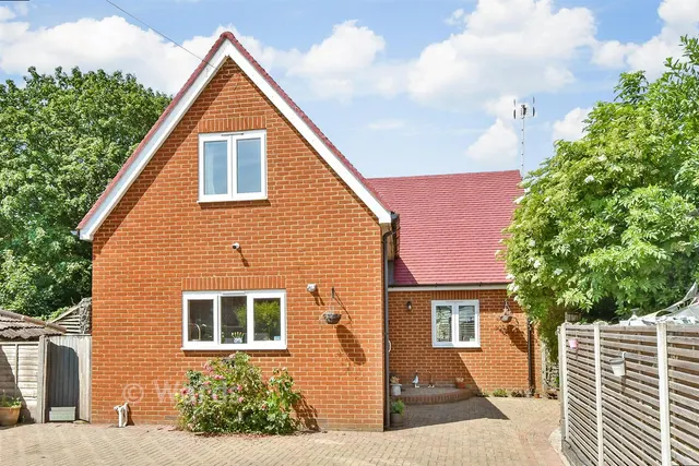 Ospringe Road, Faversham, ME13, photo 1