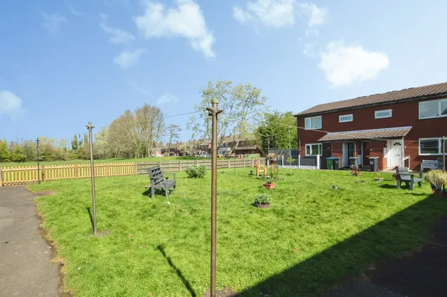 St Johns Road, Tipton, DY4, photo 2
