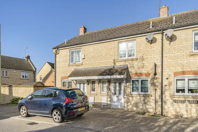 Mallards Way, Bicester, photo 1