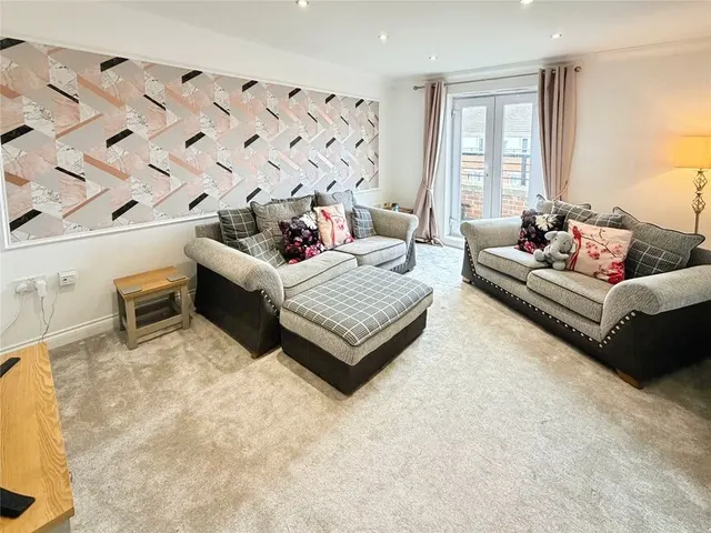 Photo 3 — Harris Road, Armthorpe, Doncaster, DN3