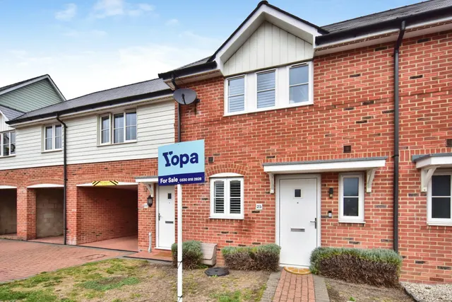 Hengist Drive, Aylesford, ME20, photo 1