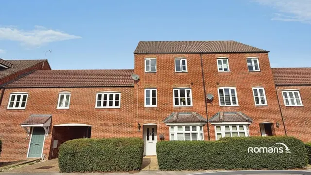 Beckett Gardens, Bramley, RG26, photo 1
