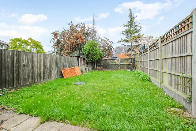 Photo 3 — Lowdell Close, Yiewsley, UB7