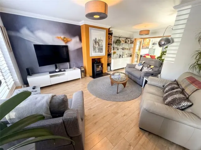Farm Road, Frimley, GU16, photo 2