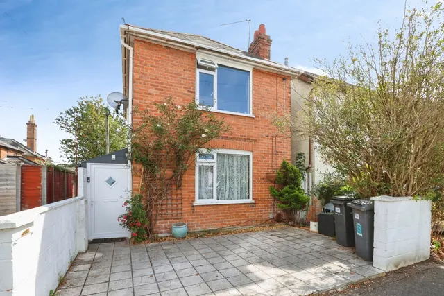 Boscombe Grove Road, Bournemouth, BH1, photo 1