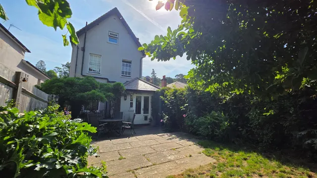 Photo 3 — Horsham Road, Dorking