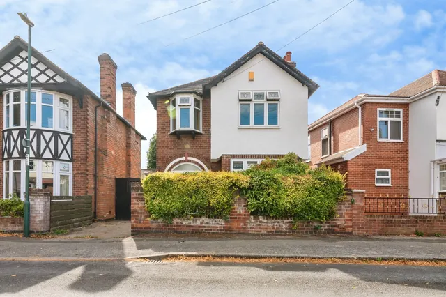 Ringwood Crescent, Nottingham, NG8, photo 1