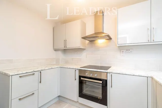 Meadow Gardens, Buckingham, MK18, photo 3