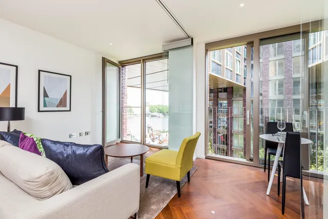 Embassy Gardens, London, SW11, photo 1