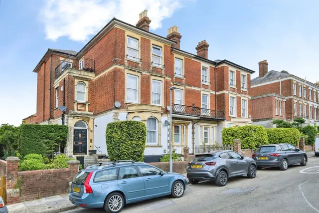 Wyndham Road, Salisbury, photo 1