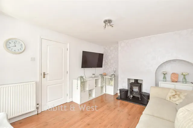 Noel Green, Burgess Hill, RH15, photo 2