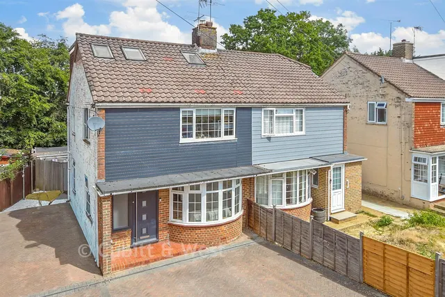 Noel Green, Burgess Hill, RH15, photo 1