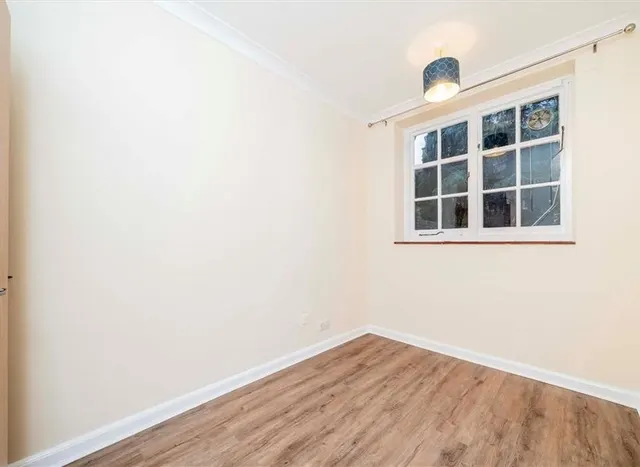 Kennington Lane, Kennington, SE11, photo 3