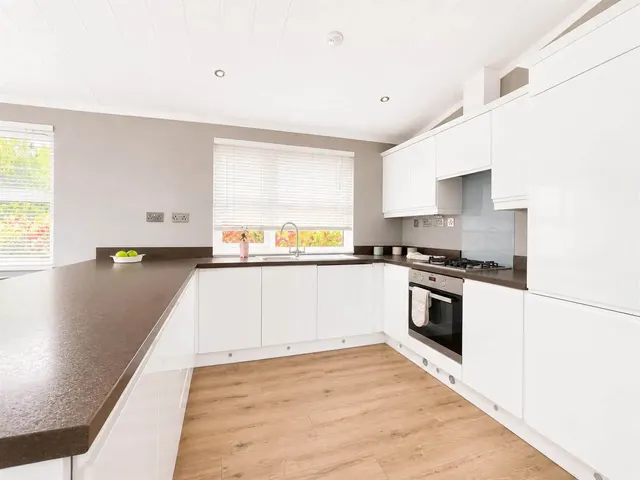 Photo 3 — Foxhunter Park, Monkton, Ramsgate, Kent, CT12 4JG