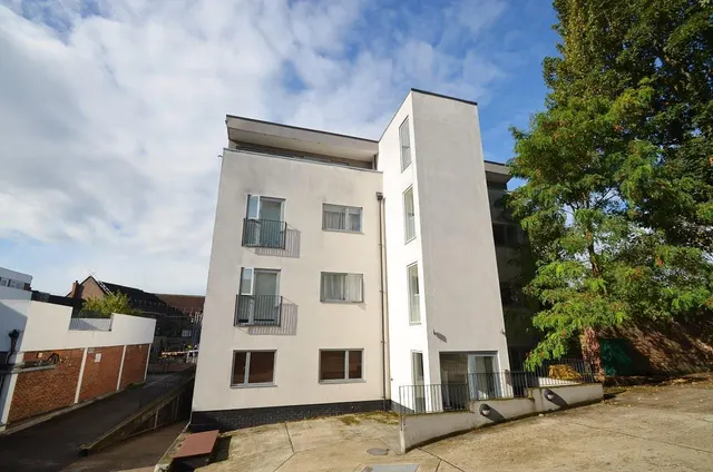 Photo 2 — Park Road, Cheam village, SM3 8PY