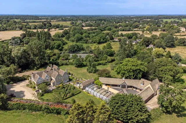 Minety, Malmesbury, SN16, photo 1