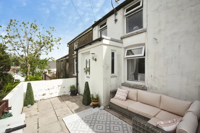 Bedw Street, Porth, CF39, photo 2