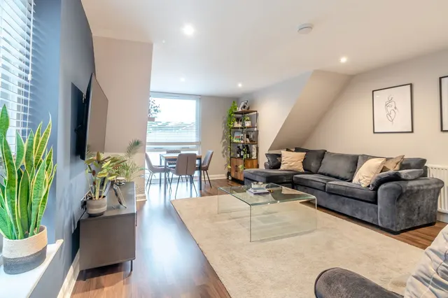 Uxbridge Road, Mill End, WD3, photo 2