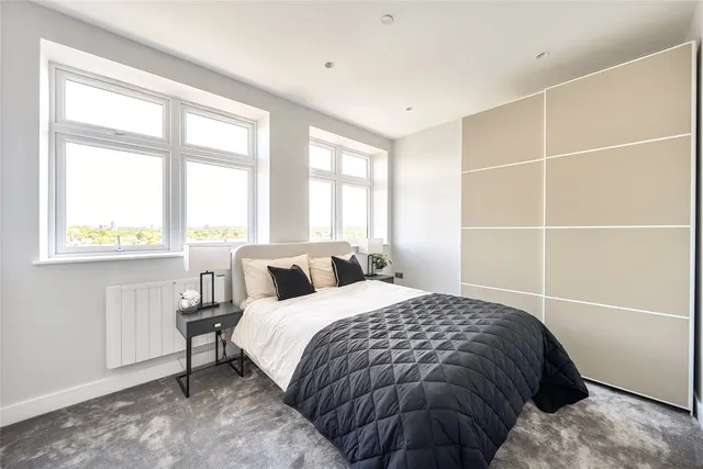 Photo 3 — London Road, North Cheam, SM3 9BJ
