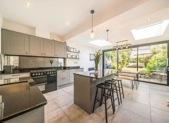 Alston Road, Tooting, SW17, photo 1