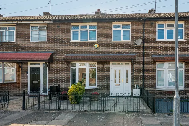 Mottisfont Road, SE2, photo 1