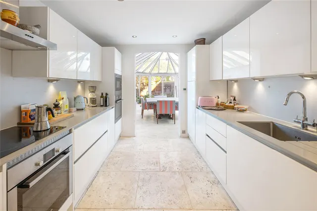 Linver Road, London, SW6, photo 1