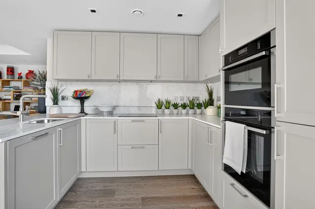 Newcastle Place, London, W2, photo 3